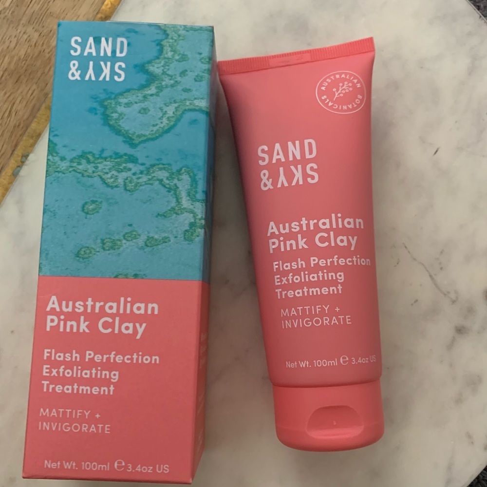 SAND & SKY
Australian Pink Clay Exfoliator